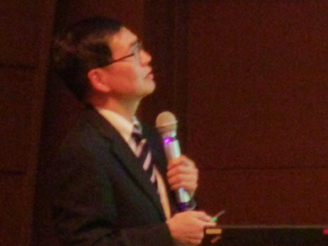新木一弘氏 新木一弘氏